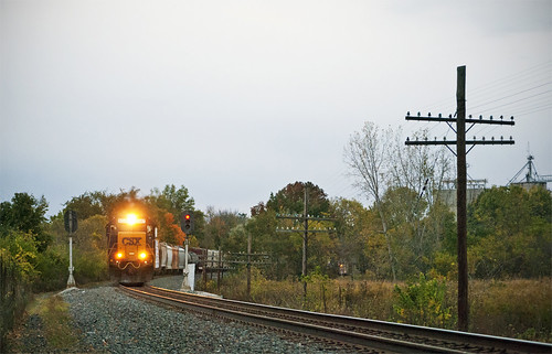railroad autumn train rail freight csx emd singal csxtransportation sd50