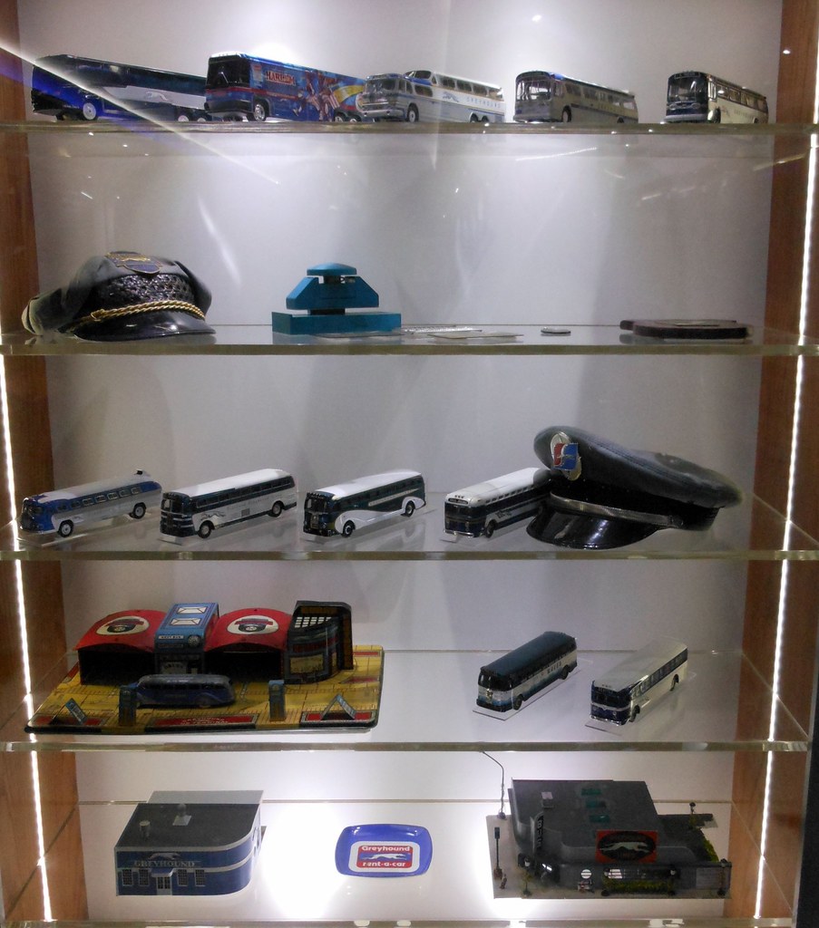 Diecast sales greyhound buses