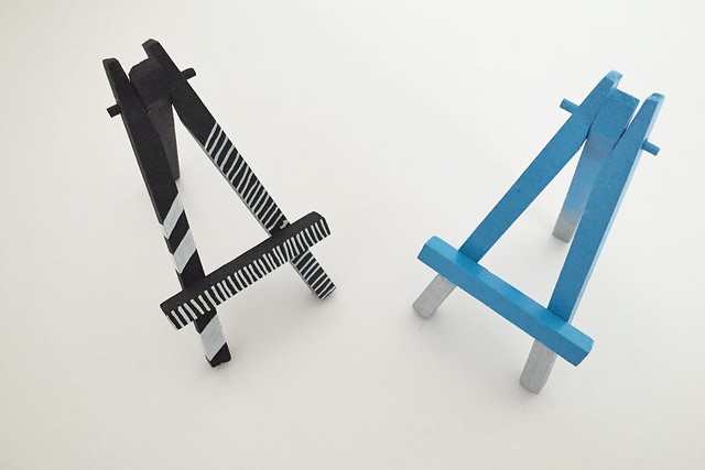 Easel phone stands