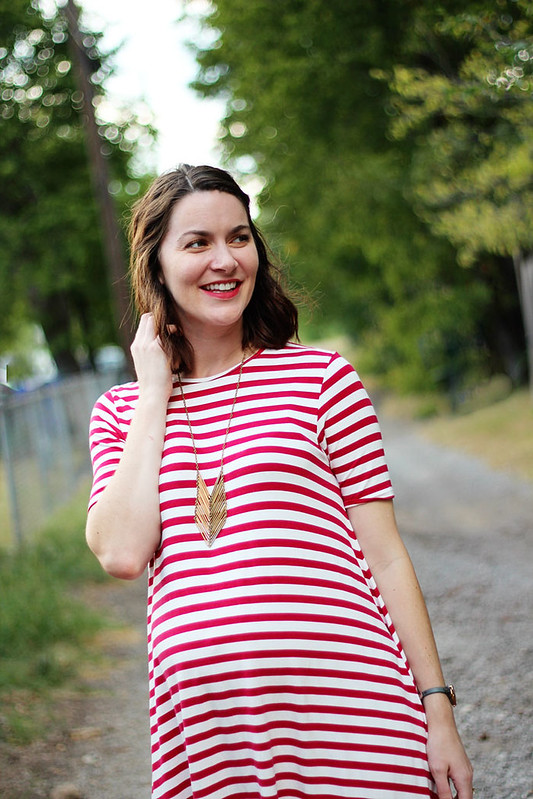 red-and-white-stripe-maternity-dress-1