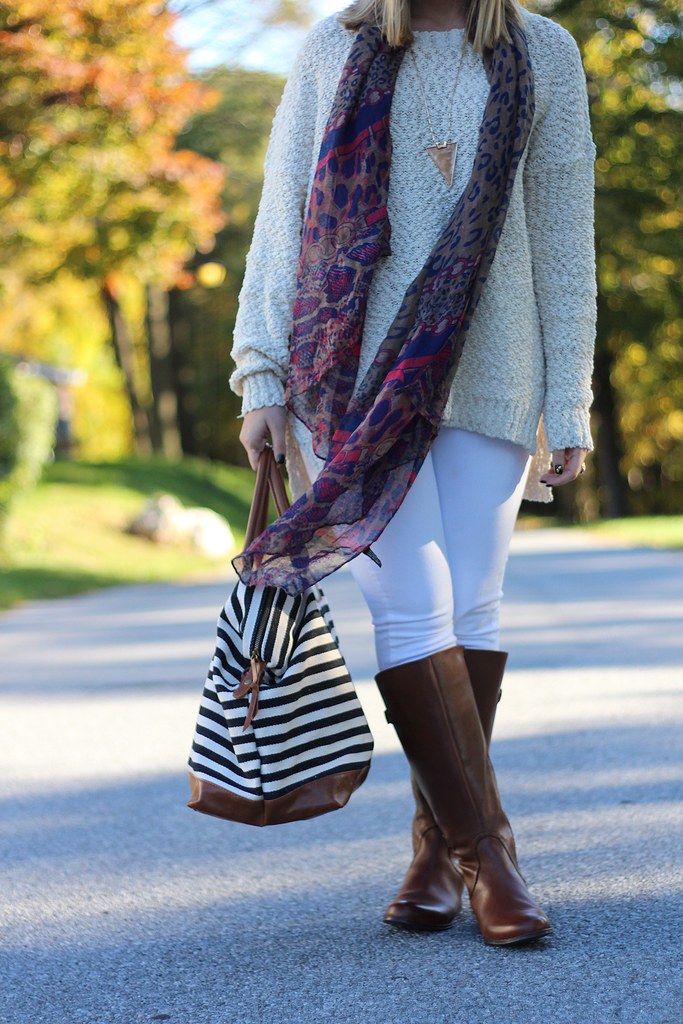 Fall Fashion | Oversized Sweater & White Jeans | #LivingAfterMidnite