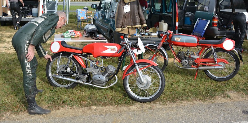 Deux Moto Morini à Linas Montlhéry 04 Octobre 2014 15309123188_189b66da82_c