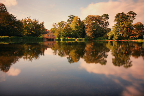 uk autumn trees light england sky house lake colour reflection tree english water clouds canon landscape mirror boat long exposure view britain united great sigma kingdom symmetry september lincolnshire reflect national trust symmetrical british member boathouse nationaltrust autumnal belton grantham 450d