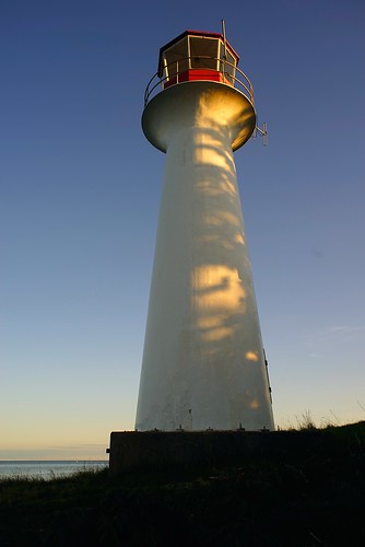 lighthouse atlanticocean sonyalpha7rilce7ra7r nikkorhauto28cmf3528mmnipponkogaku sony0mmf00 vacation2014fallatlanticcanada