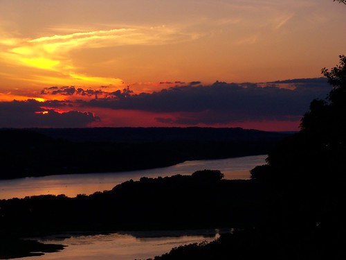 sunset summer mountain nature water june river mississippi landscape illinois sunsets il chestnut 2010 galena