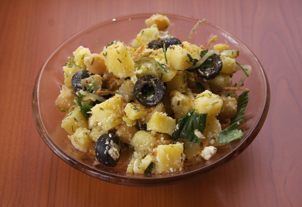 Салат с картошкой и растительным маслом