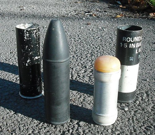 689px-37mm_baton_rounds