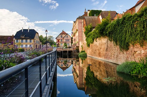 morning houses shadow france reflection beautiful architecture sunrise early village alsace picturesque halftimbered riquewihr picturesquevillage thegemofthealsacevineyards