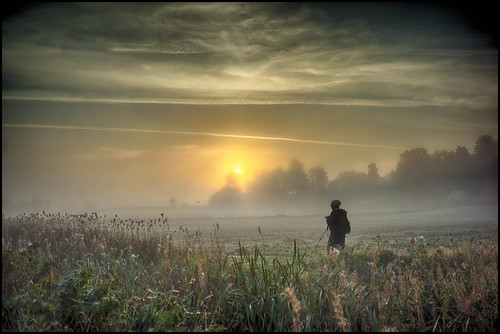 morning cloud mist sunrise 35mm landscape sweden sony foggy sverige fe za f28 soluppgång fogg morgon landskap dimma mölndal moln lindome hällesåker a7r fotografera landscapesdreams ilce7r