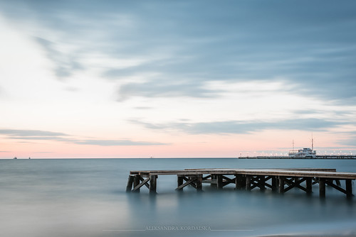 balticsea baltic water blue ndfilter nd200 sunrise morning pier sopot poland sky clouds horizon