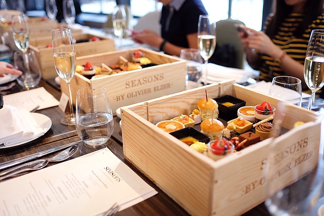 Afternoon tea set @ Seasons by Olivier Elzer