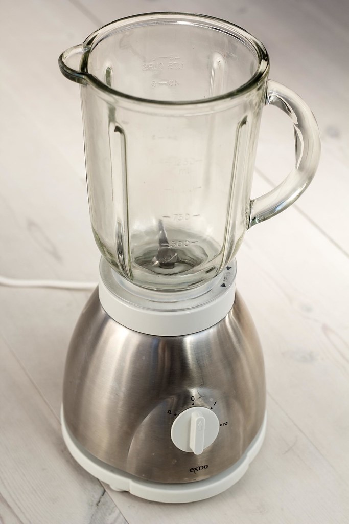 Guide How To: Clean the Blender the Easy Way