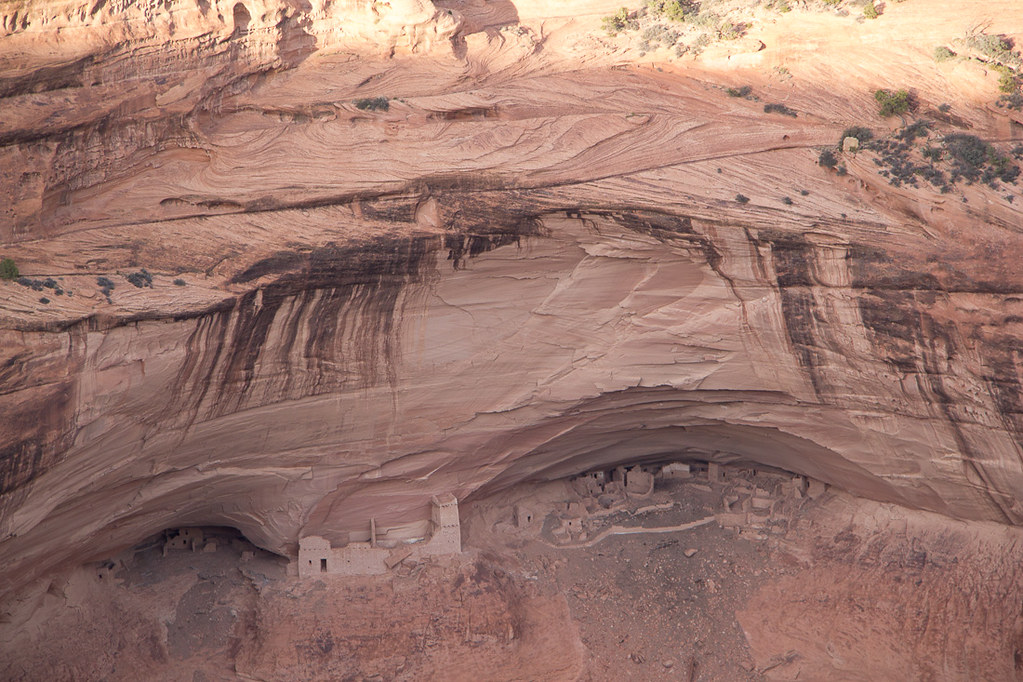 Cliff dwellings as seen from North Rim at Canyon de Chelly