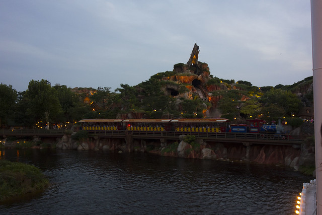 Tokyo DIsneyland - Splash Mountain