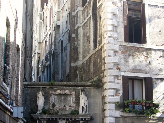 Venice Apartments