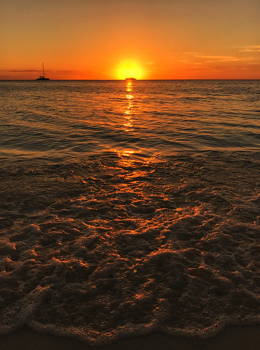 grandcayman caymanislands sevenmilebeach sunset ocean carribeansea beach apple iphone iphoneography iphonenography