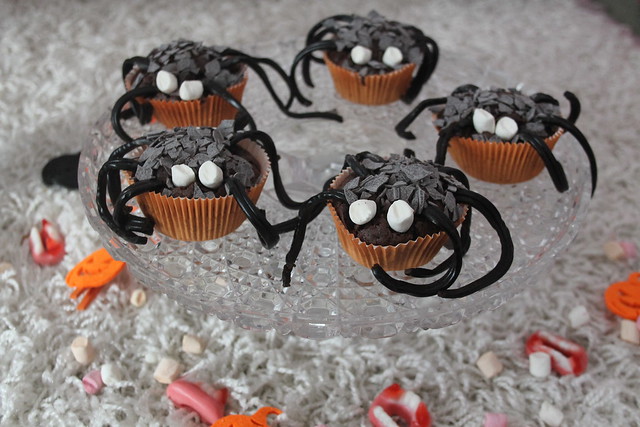 halloween-spinne-muffins-snack-party-rezept