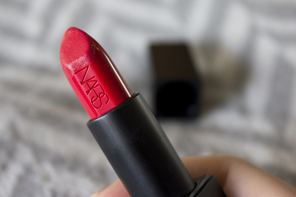 nars-lipstick-audacious-red