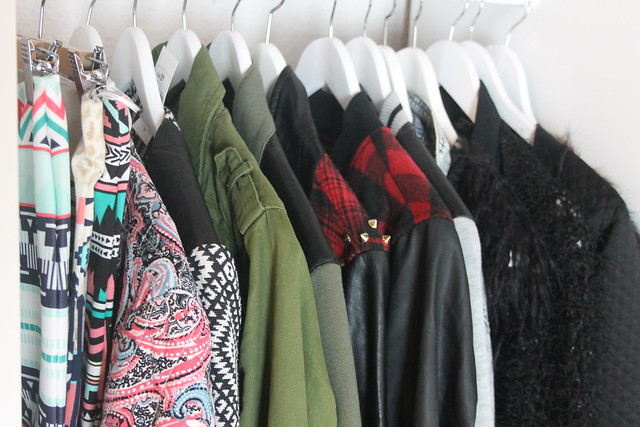 kleiderstange-inspo-idee-fashionblog-kleiderbügel-ankleidezimmer