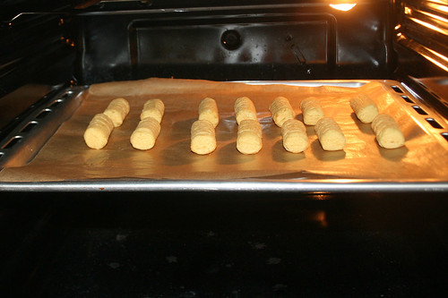 28 - Kroketten in Ofen schieben / Put croquettes in oven