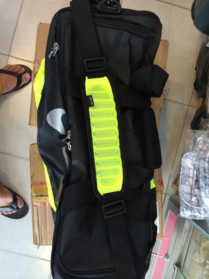 [ HCM ] Bán túi Nike Air Max Vapor Duffel màu xanh dạ quang, hàng độc VN ko có hàng - 3
