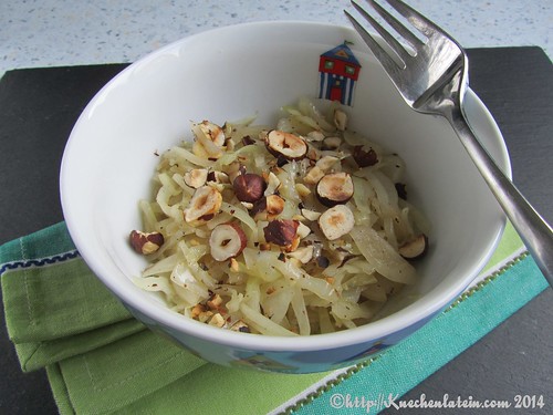 Cabbage with juniper and hazelnuts (2)