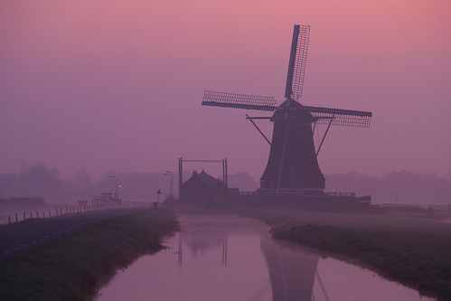 morning mist water netherlands windmill sunrise dawn polder channel zuidholland zh aarlanderveen groenehart greenheart grondzeiler