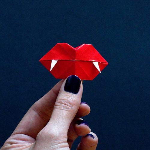 DIY Origami Vampire Fangs