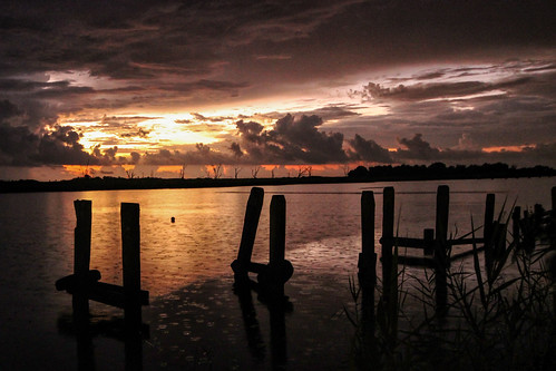 sunrise canon louisiana bayou coastal pilings gulfcoast sigma1020 lafourcheparish goldenmeadow canonrebel3ti ilobsterit