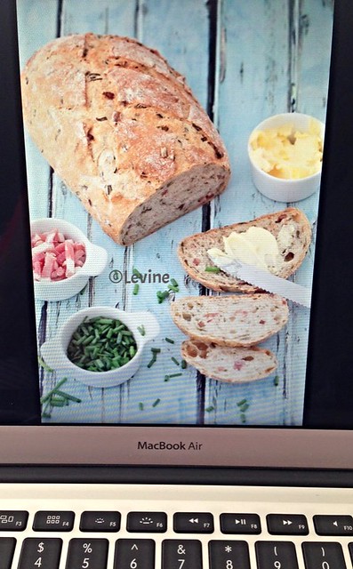 Boek 'Brood uit eigen oven'