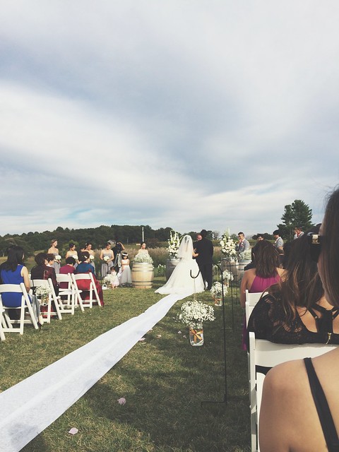 Beautiful ceremony at Early Mountain Vineyards
