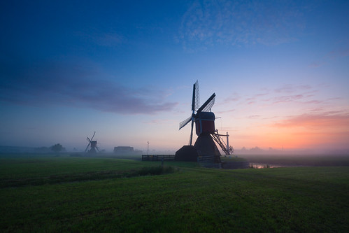 summer mist netherlands windmill sunrise polder zuidholland zh groenehart hoogmade wipmolen