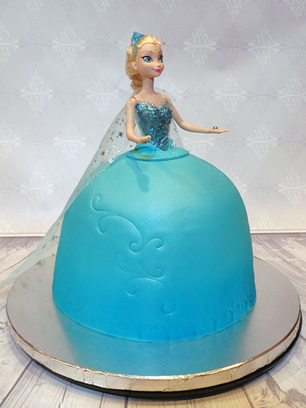 8 Frozen Birthday Cakes to Make at Home plus Some Showstoppers