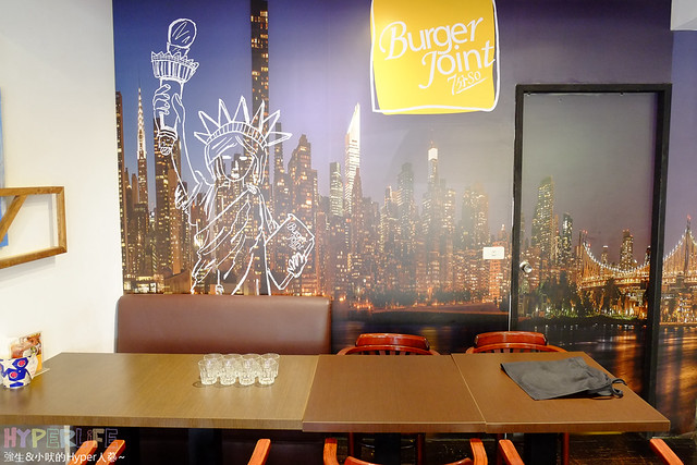 台中 Burger Joint 7分SO- 東海老屋改建美式漢堡好滋味！(文末讀者優惠至2015年1月底) @強生與小吠的Hyper人蔘~