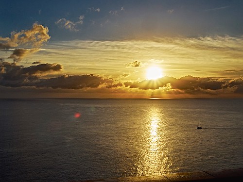 light sea italy sun yellow clouds sunrise landscape mediterranean olympus tuscany toscana capraia reflecition epl1