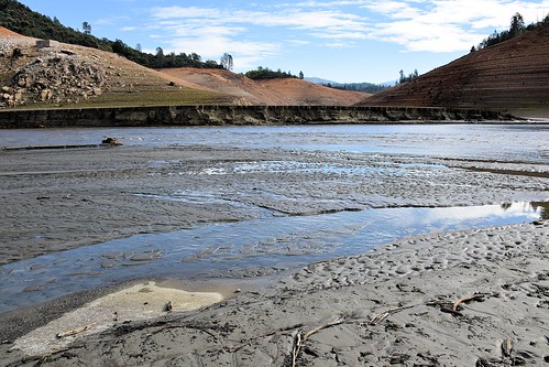 bridge water dam reservoir drought shastalake