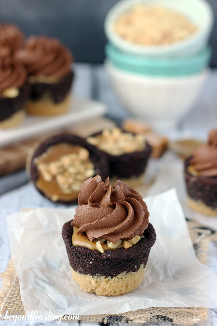 Homemade Snickers Cookie Cups
