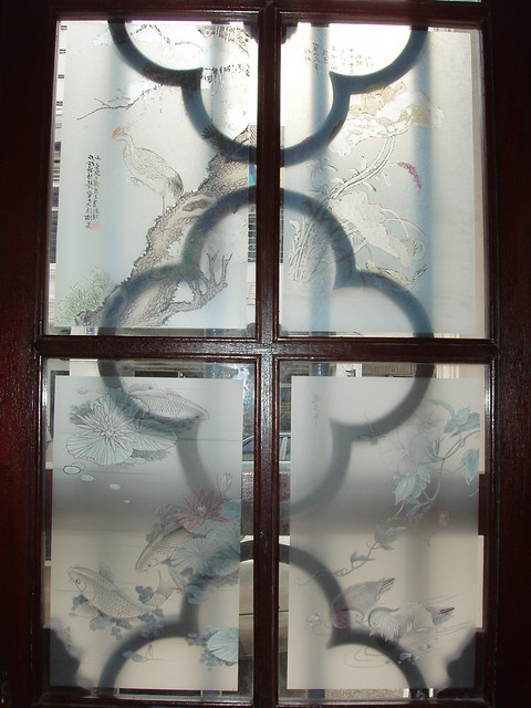 200708150061_Peranakan-mansion-glass-panel