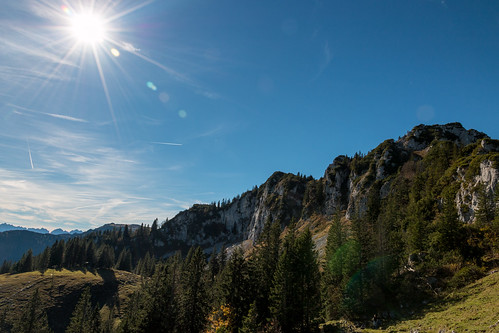 autumn sun alps germany landscape bayern deutschland bavaria herbst bluesky alpen landschaft sonne blauerhimmel kampenwand aschau canoneos70d canonefs1585f3556isusm