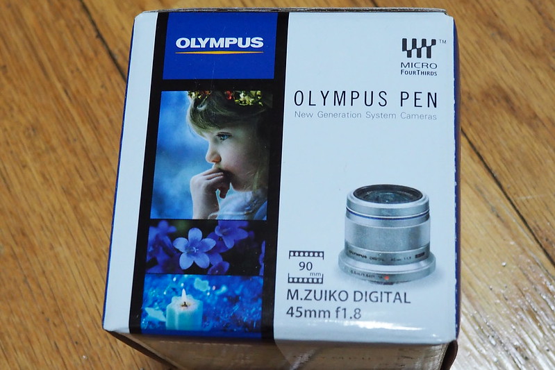 OLYMPUS M.ZUIKO DIGITAL 45mm f1.8パッケージ表