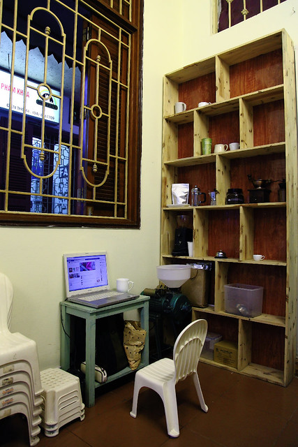 Reng Reng Cafe Interior