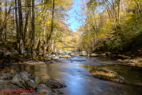 usa fall landscape geotagged unitedstates hiking northcarolina backpacking hdr ola bigcreek waynesville greatsmokymountainsnationalpark gsmnp photomatix crestmont canon7d sigma18250mmf3563dcmacrooshsm geo:lat=3575013187 geo:lon=8310949507 bigcreekpicnicarea