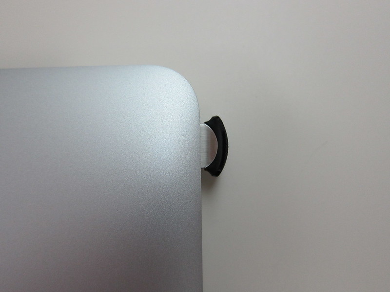 SanDisk Ultra Fit USB 3.0 Flash Drive - Plugged Into MacBook Pro 13 Inch Retina
