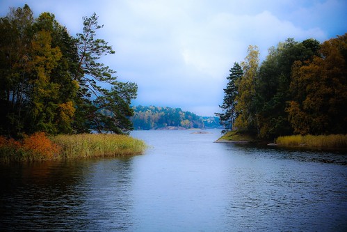 autumn lake drevviken