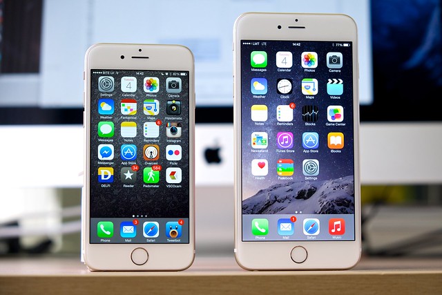 Photo:iPhone 6 vs iPhone 6 Plus By:Janitors