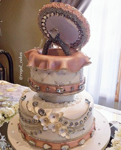 Cake by Royal Cakes & Designs