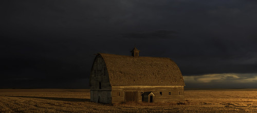 sunset abandoned barn neglected duststorm palouse easternwashingtonstate