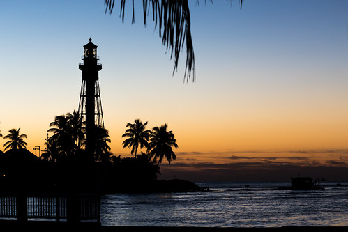 ocean sky lighthouse water silhouette clouds sunrise canon dawn unitedstates florida south palmtrees fortlauderdale deerfieldbeach 6d hillsboroinlet