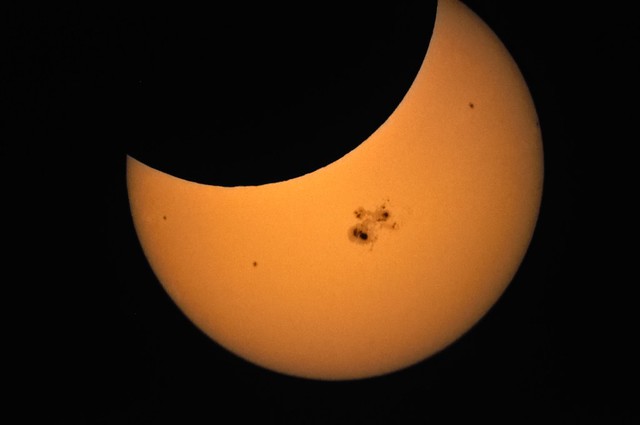 Partial Solar Eclipse 2014-10-23
