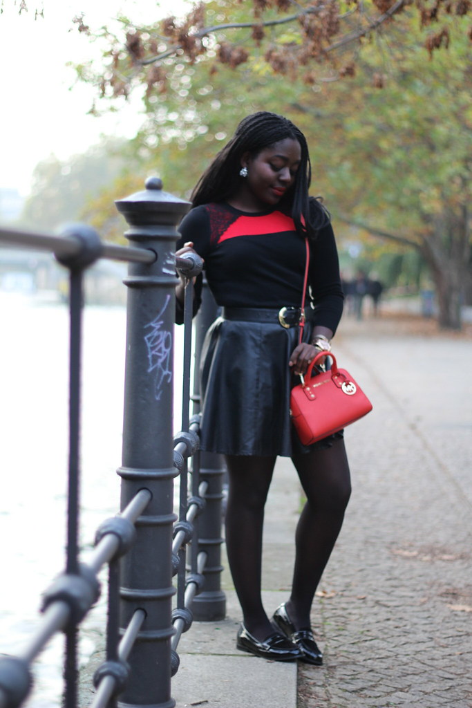 Lois Opoku fall fashion lisforlois michael kors mini bag